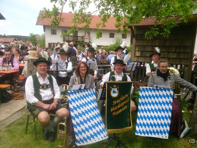 2018-05-01 Maibaum Lengmoos