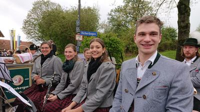 2022-05-01 Maibaum Reichertsheim