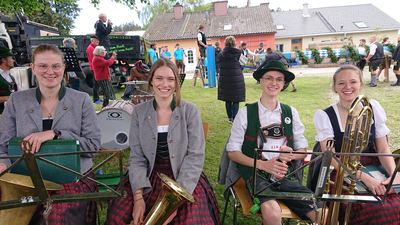 2024-05-04 Maibaum Wang